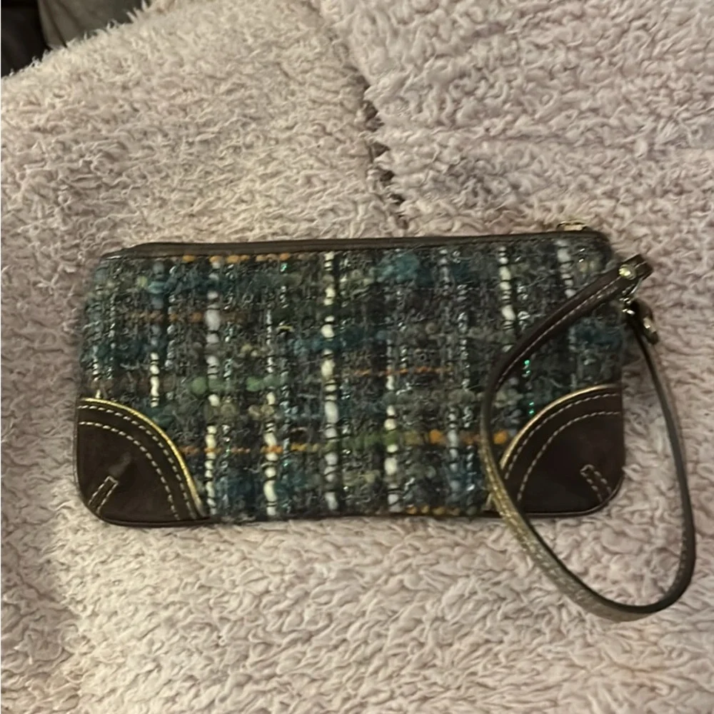 Coach Tweed Wristlet Clutch with Gold Rings - Picture 2 of 3